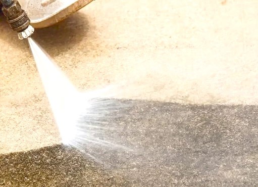 GARAGE POWER WASHING